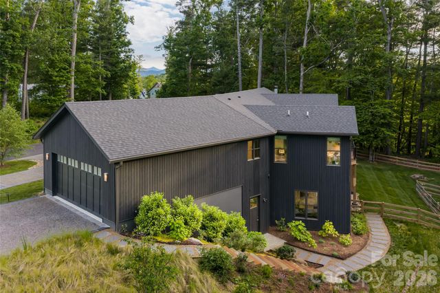 27 Tommy Ray Ridge, Weaverville, NC 28787