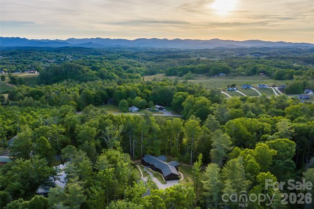 27 Tommy Ray Ridge, Weaverville, NC 28787