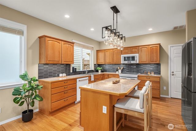 2802 144th Place SW, Lynnwood, WA 98087