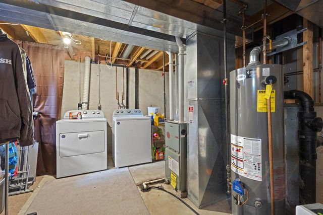 20 CHATEAU TERRACE, Oshkosh, WI 54901