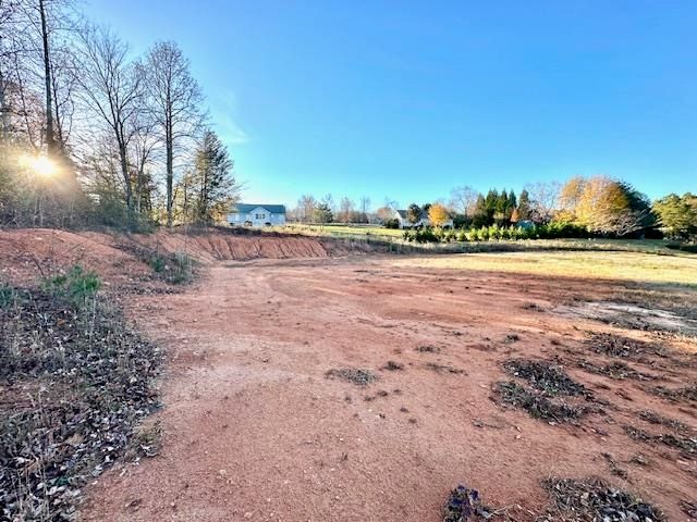 184 Spivey Creek Road, Landrum, SC 29356