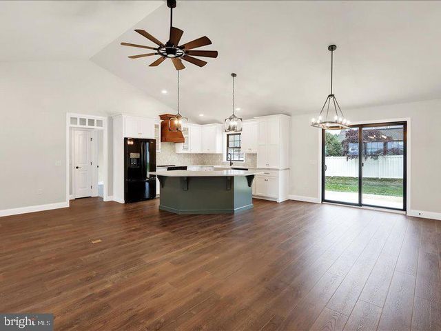 013 ROLLING MEADOW ROAD, Lebanon, PA 17046