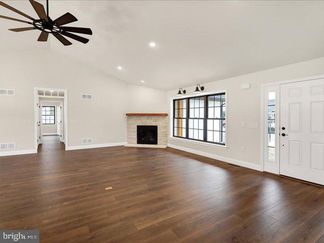 013 ROLLING MEADOW ROAD, Lebanon, PA 17046