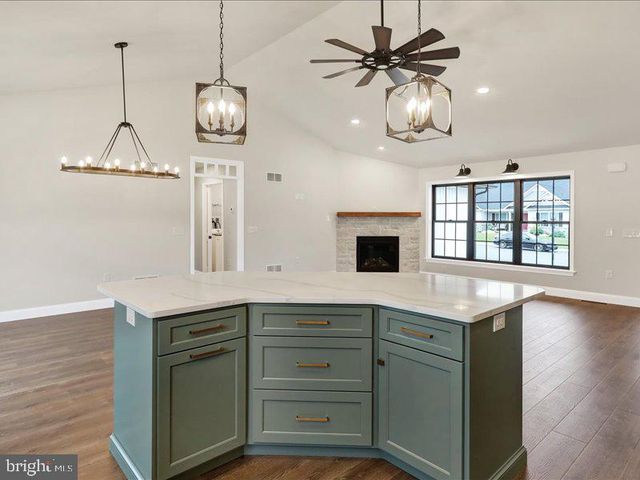 013 ROLLING MEADOW ROAD, Lebanon, PA 17046