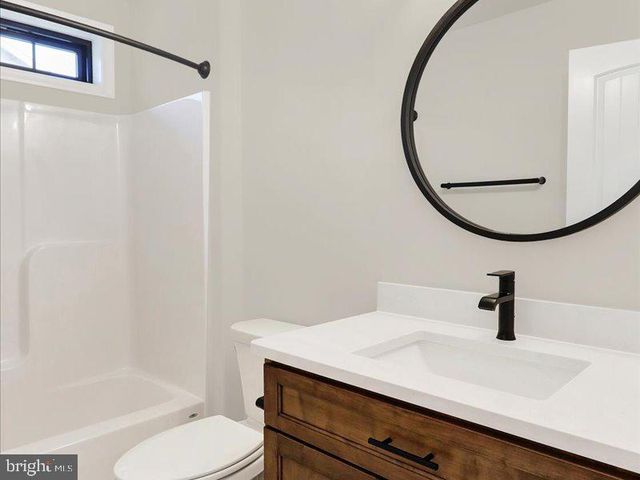 013 ROLLING MEADOW ROAD, Lebanon, PA 17046