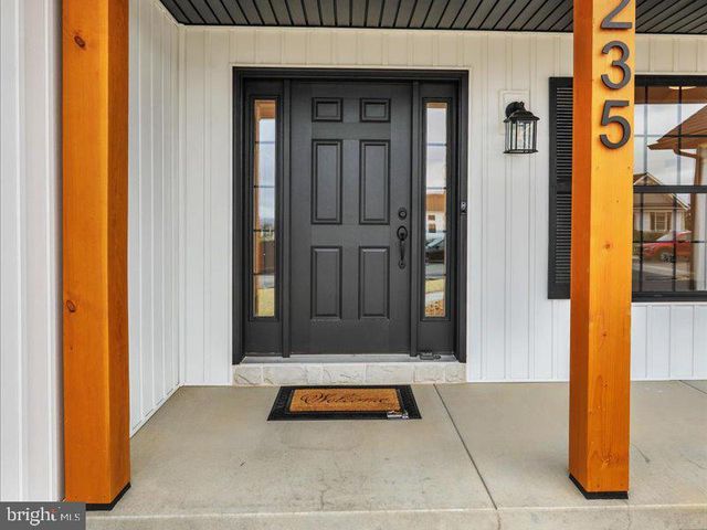 013 ROLLING MEADOW ROAD, Lebanon, PA 17046