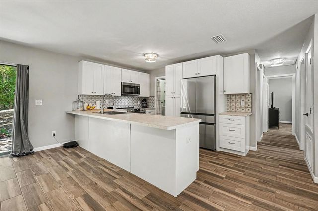 1128 COWART ROAD, Plant City, FL 33567