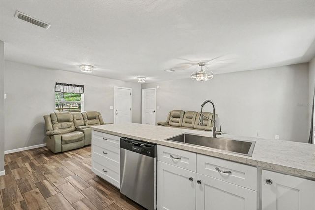 1128 COWART ROAD, Plant City, FL 33567