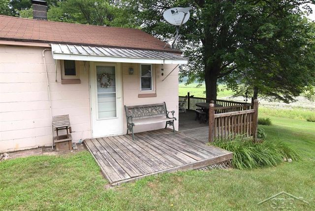 2165 Hillside Drive, Beaverton, MI 48612