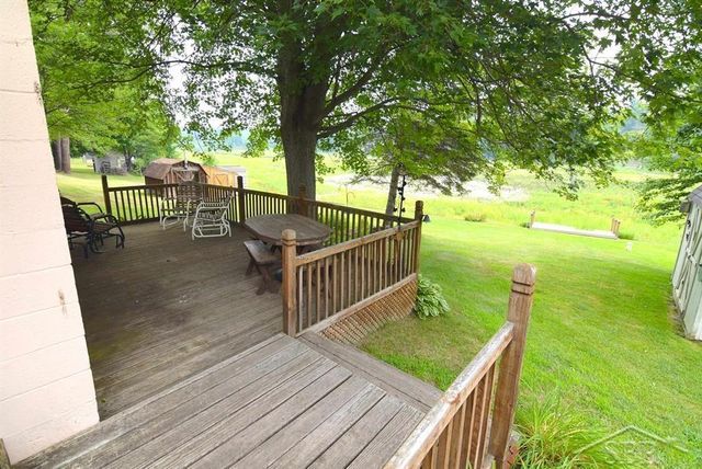 2165 Hillside Drive, Beaverton, MI 48612