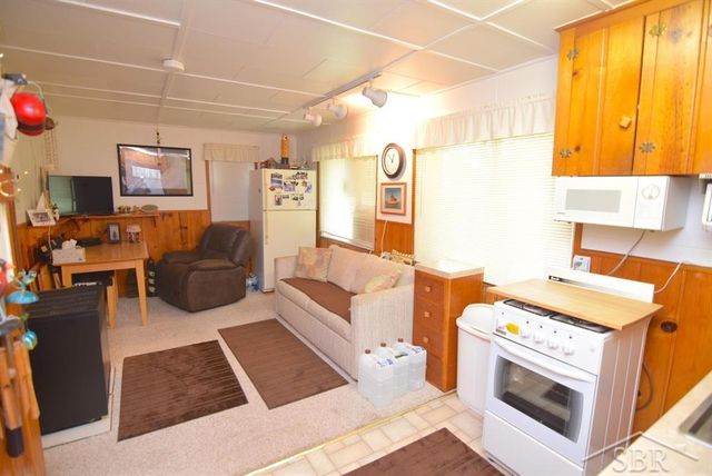 2165 Hillside Drive, Beaverton, MI 48612