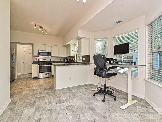 13518 Krislyn Woods Place, Charlotte, NC 28278