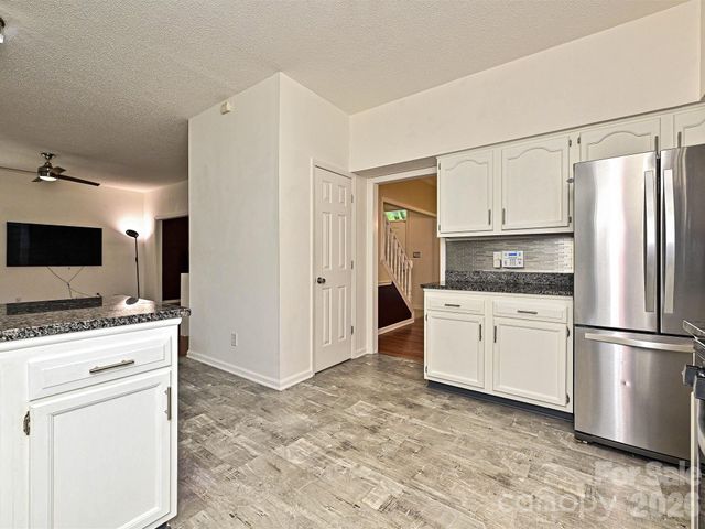 13518 Krislyn Woods Place, Charlotte, NC 28278