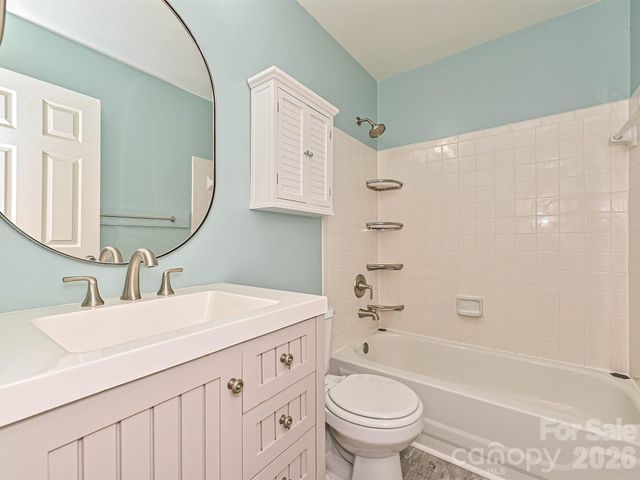 13518 Krislyn Woods Place, Charlotte, NC 28278