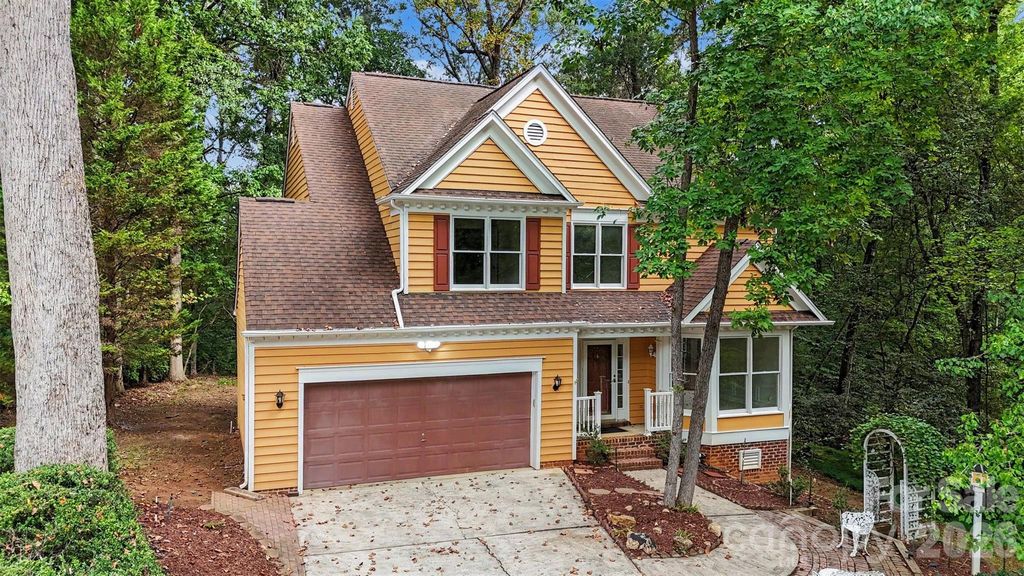 8401 Tatebrook Lane, Huntersville, NC 28078