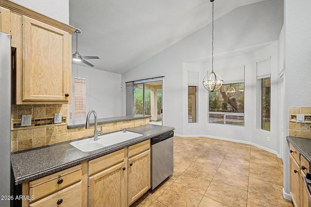 3055 N RED Mountain 174, Mesa, AZ 85207