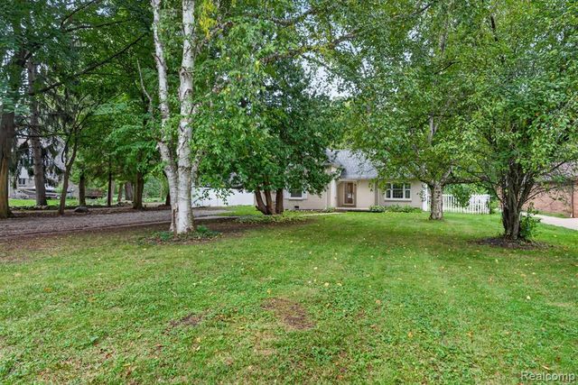 9470 Mortenview Drive, Taylor, MI 48180