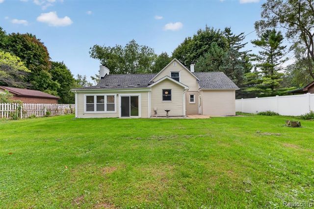 9470 Mortenview Drive, Taylor, MI 48180