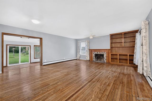 9470 Mortenview Drive, Taylor, MI 48180
