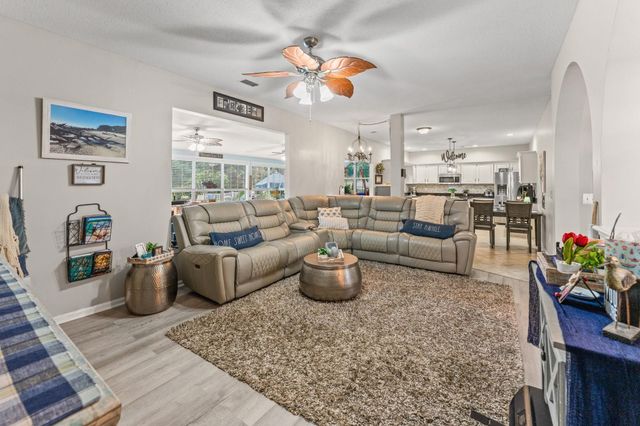 424 Blackberry Ln., Myrtle Beach, SC 29579