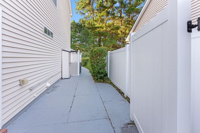 424 Blackberry Ln., Myrtle Beach, SC 29579