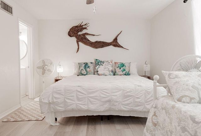 2250 S PALMETTO AVENUE 220, Daytona Beach, FL 32119