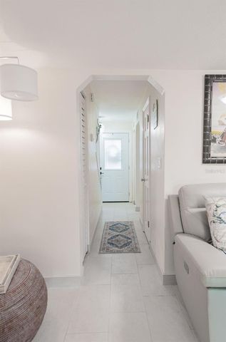 2250 S PALMETTO AVENUE 220, Daytona Beach, FL 32119