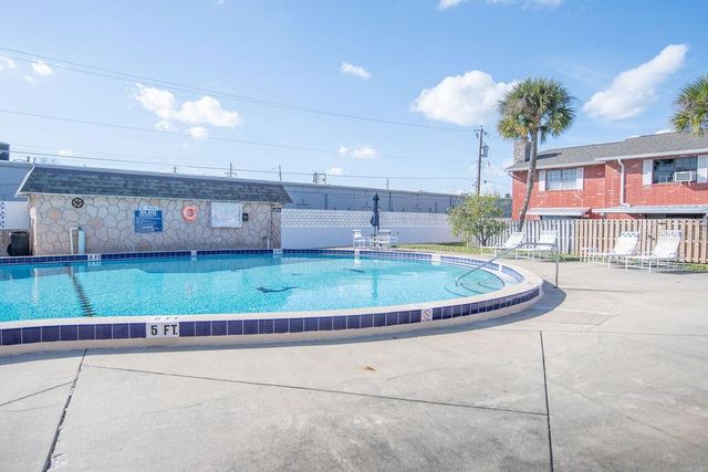 2250 S PALMETTO AVENUE 220, Daytona Beach, FL 32119