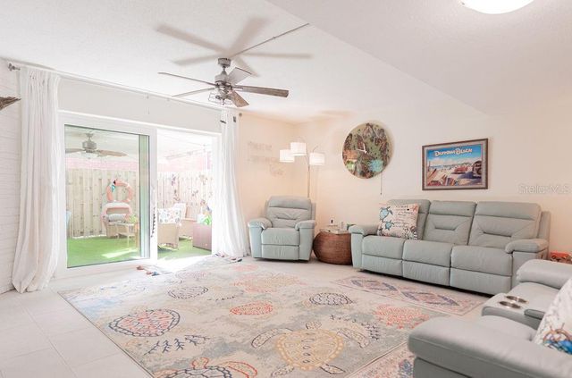 2250 S PALMETTO AVENUE 220, Daytona Beach, FL 32119