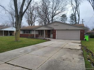 2534 Depew Drive, West Bloomfield, MI 48324