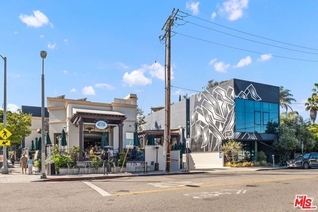 207 Hollister Avenue, Santa Monica, CA 90405