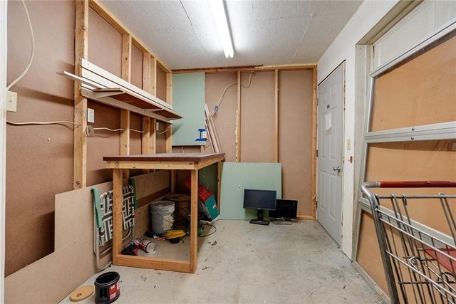 1888 NW 200th Road, Kingsville, MO 64061