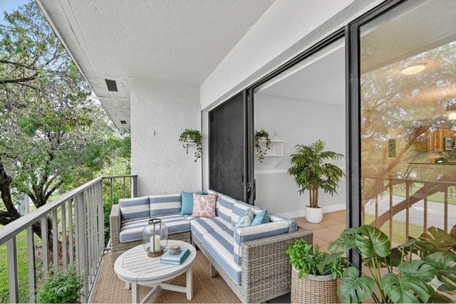 1400 Windorah Way G, West Palm Beach, FL 33411