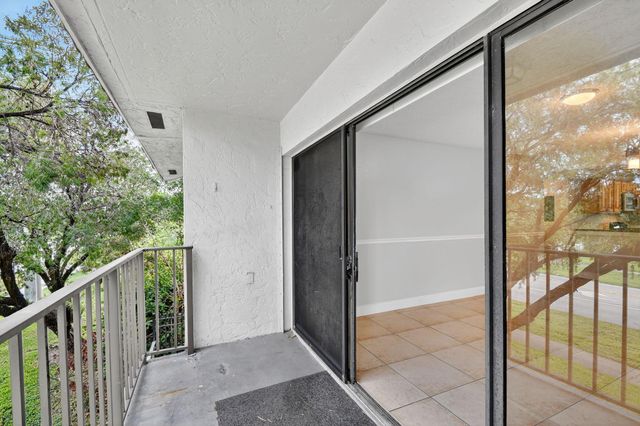 1400 Windorah Way G, West Palm Beach, FL 33411