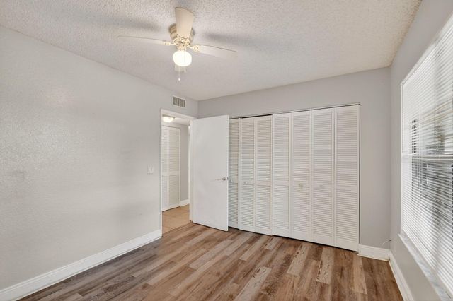 1400 Windorah Way G, West Palm Beach, FL 33411