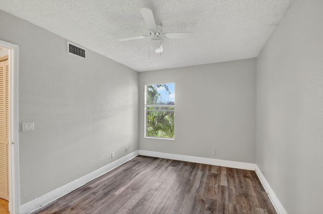 1400 Windorah Way G, West Palm Beach, FL 33411