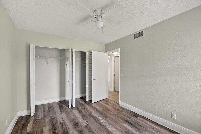 1400 Windorah Way G, West Palm Beach, FL 33411