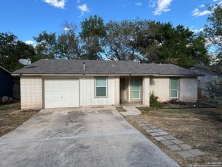 130 Meadow St, Converse, TX 78109