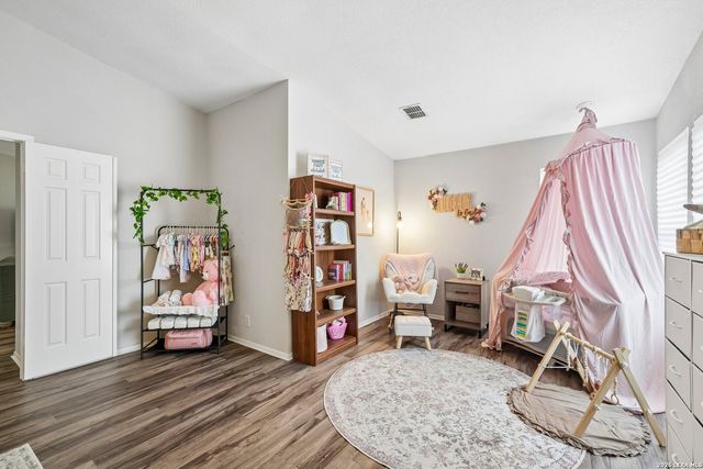 9711 SPRUCE RIDGE DR, Converse, TX 78109