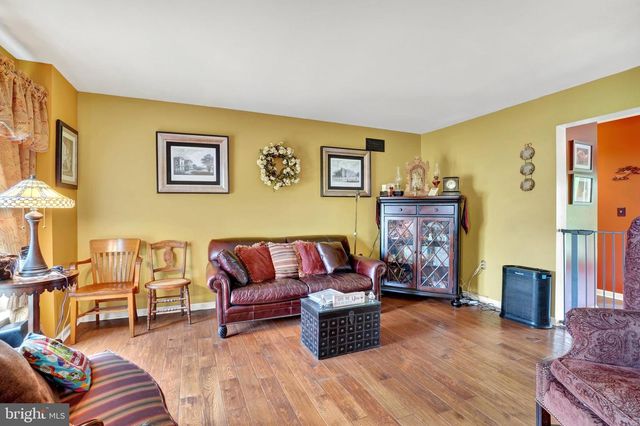 95 ADAM ST, York, PA 17404