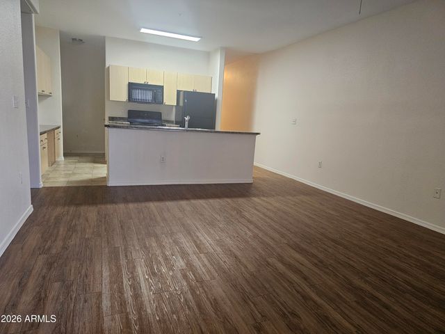 18416 N CAVE CREEK Road 1041, Phoenix, AZ 85032