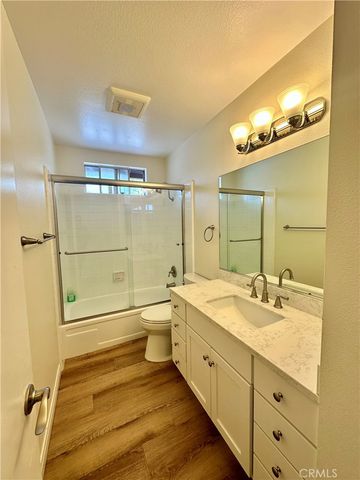 1123 W Sierra Madre Avenue 4, Azusa, CA 91702