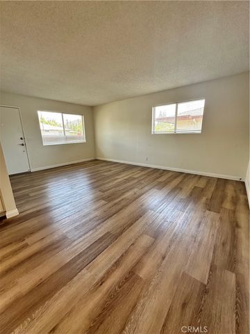 1123 W Sierra Madre Avenue 4, Azusa, CA 91702