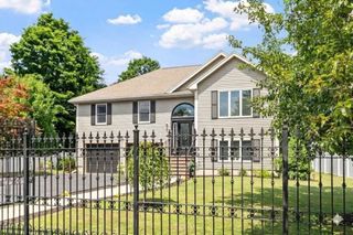 33 Highland Avenue, Saugus, MA 01906