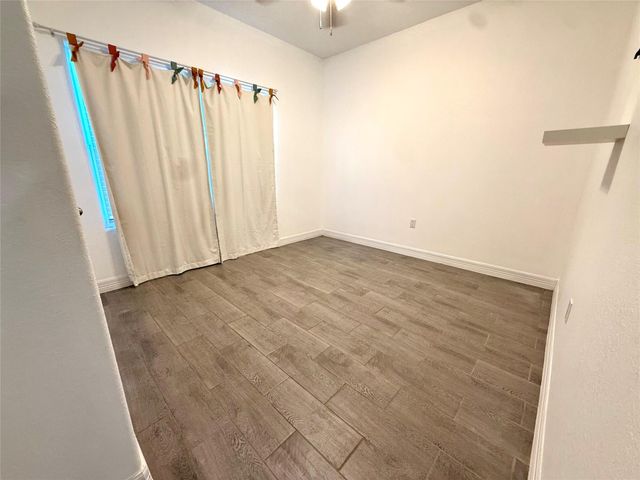 220 Brown Street, West Columbia, TX 77486