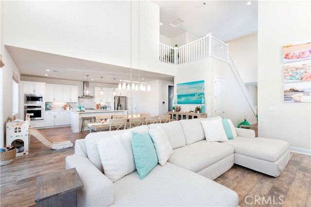 1275 Grand Meadow Way, Santa Maria, CA 93455