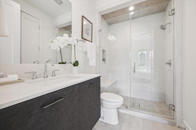 5824 Winsome Lane B, Houston, TX 77057