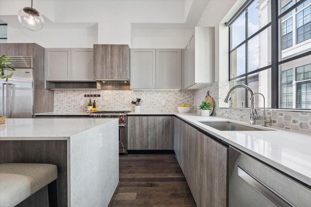 5824 Winsome Lane B, Houston, TX 77057