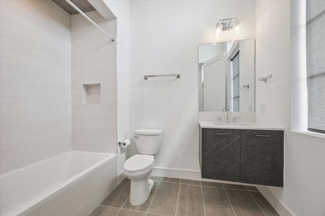 5824 Winsome Lane B, Houston, TX 77057