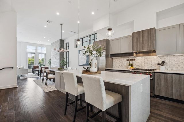 5824 Winsome Lane B, Houston, TX 77057